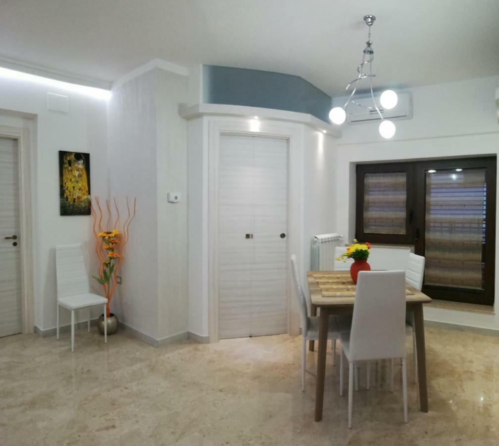 Casa Vacanze Liberty 리카타 외부 사진